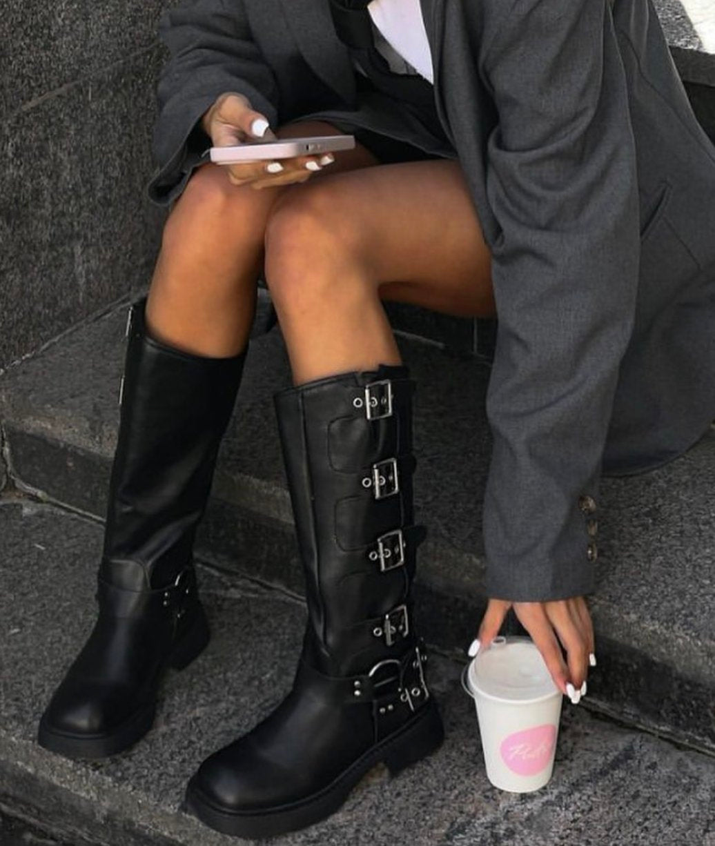 Shoes & Boots